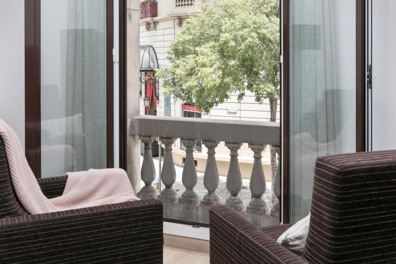Fisa Rentals Gran Via Apartments Barcelona Bagian luar foto